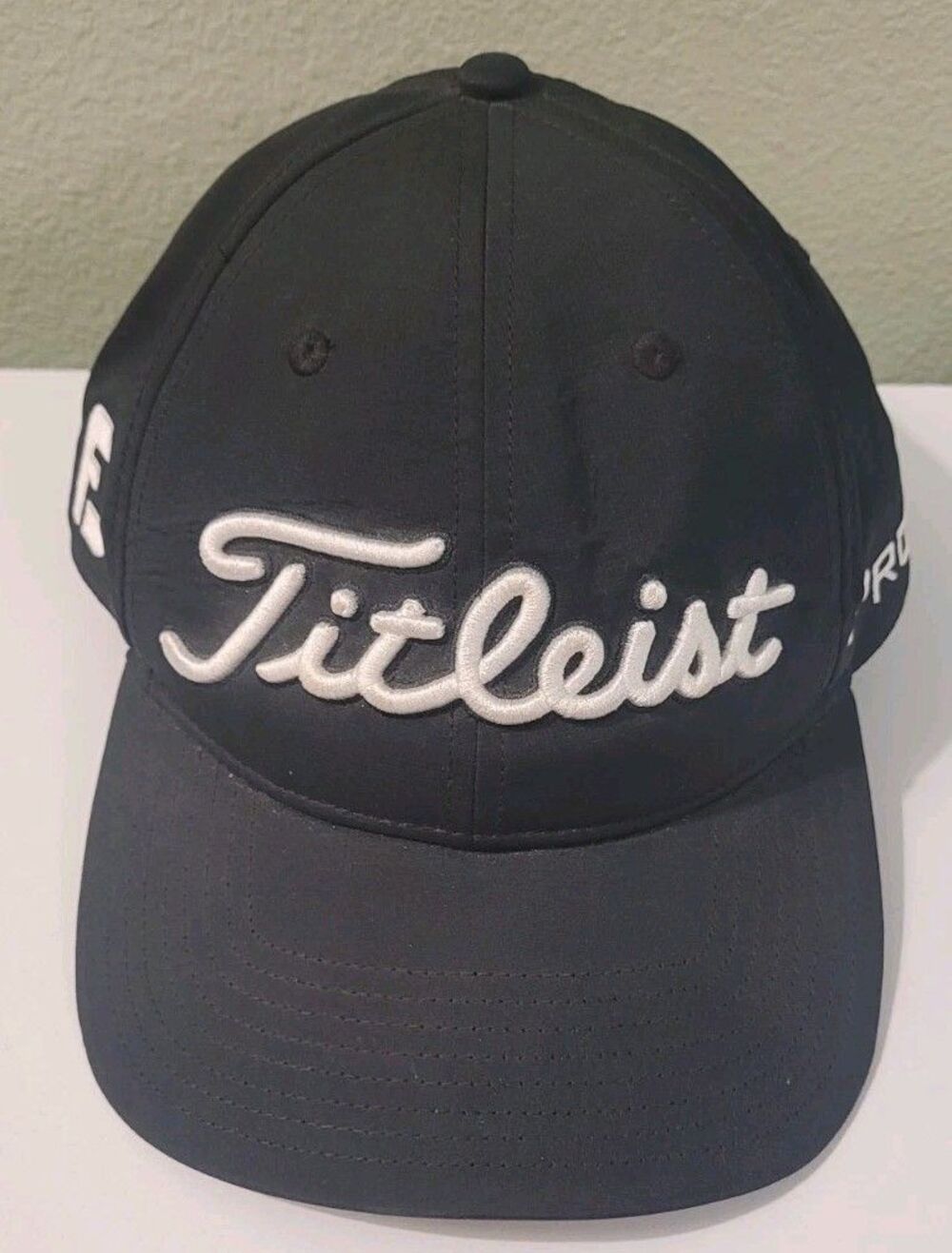 Titleist Golf Hat Foot Joy FJ Tour Performance Adjustable White Black Pro V1 Cap